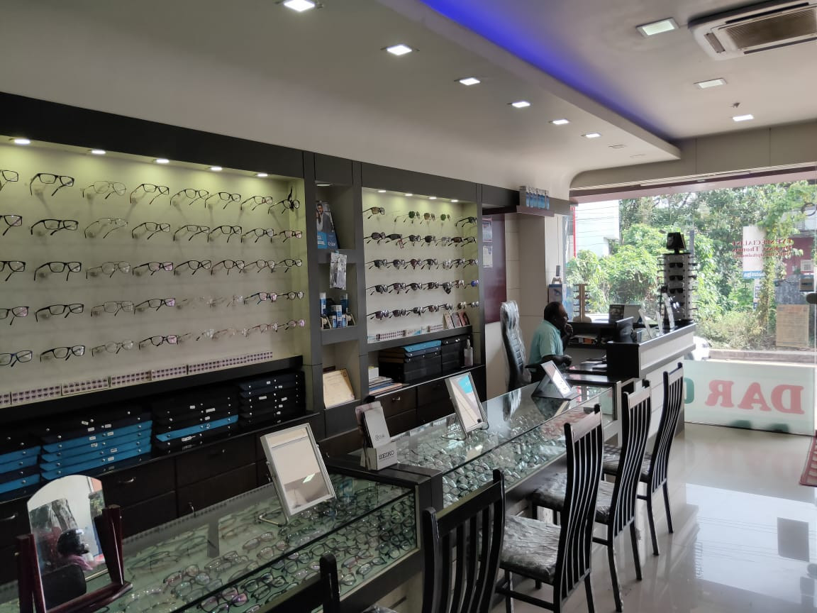DAR OPTICALS & EYE CLINIC NILAMBUR
